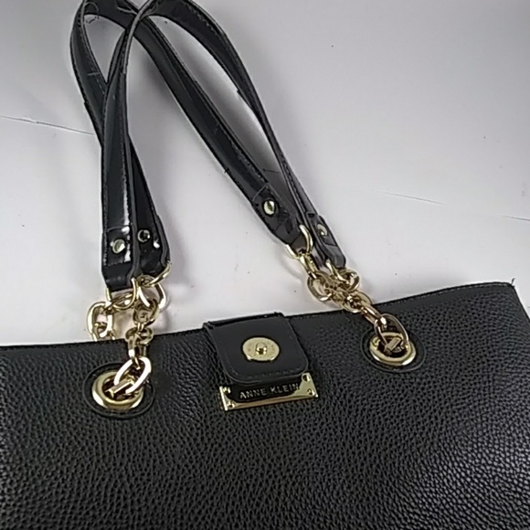 Purse - Picture 2 of 3